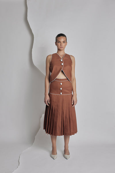 Pleated Brown Skirt - Shantall Lacayo