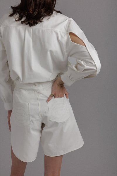 OFF WHITE BAGGY SHORTS