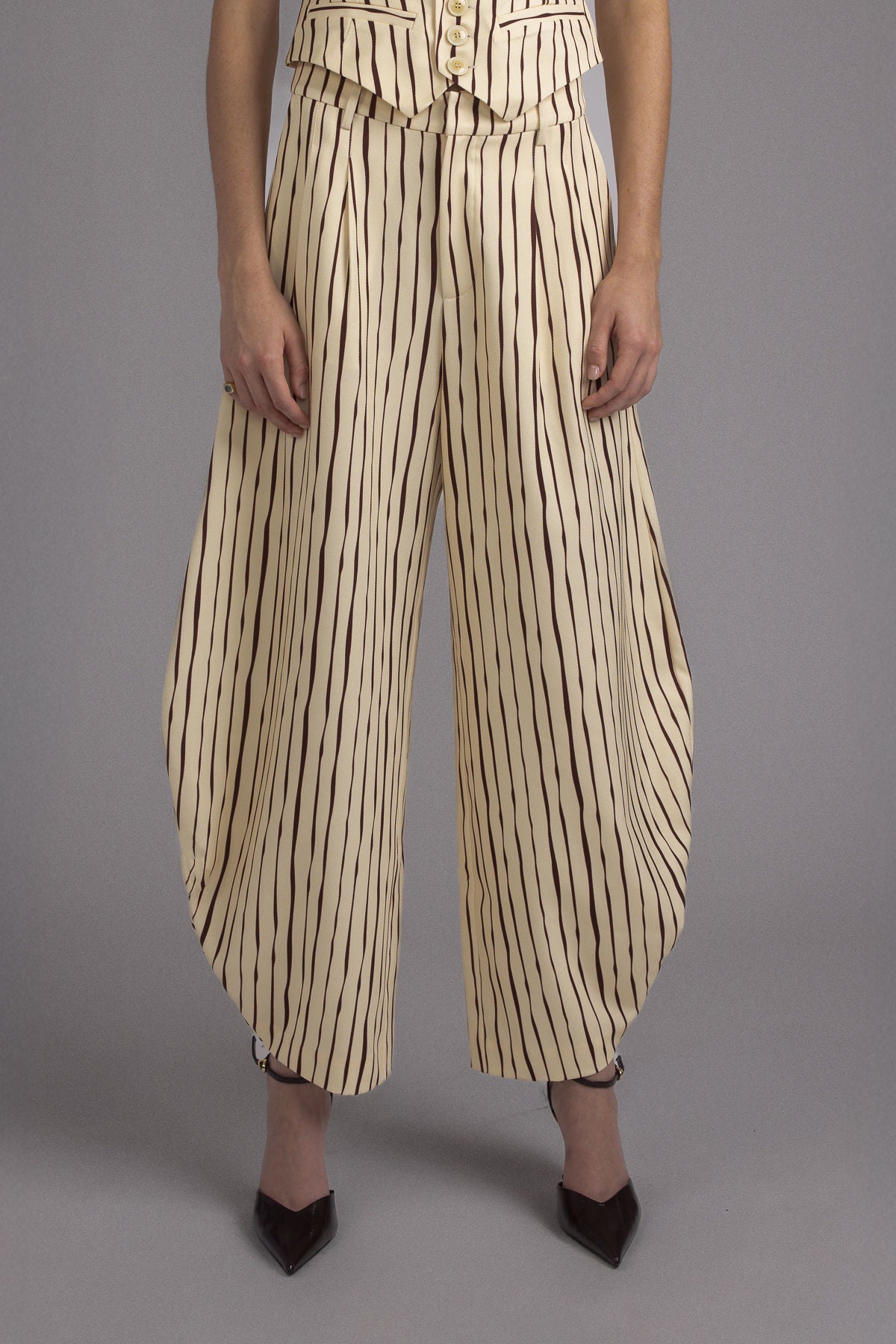 BUTTER  PRINTED BALLOON TROUSERS