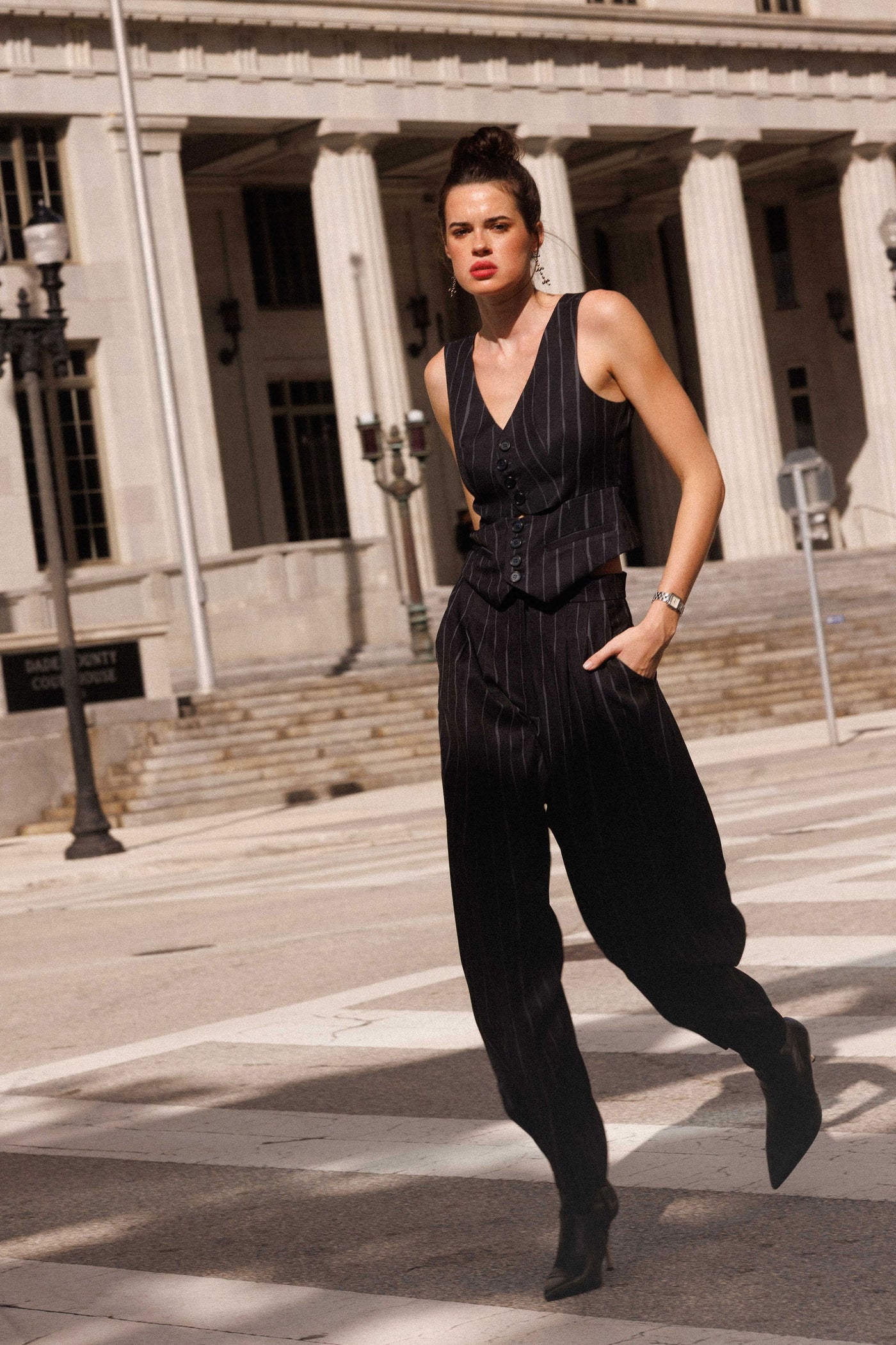 BLACK PRINTED BALLOON TROUSERS