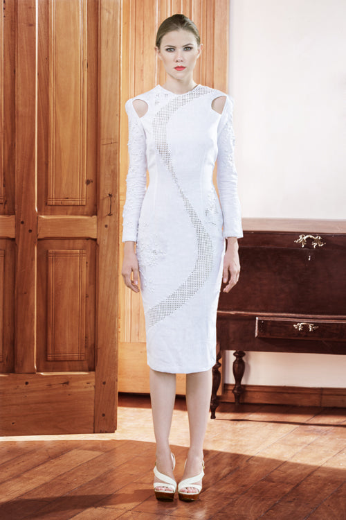 White linen dress with pearl applications - Shantall Lacayo