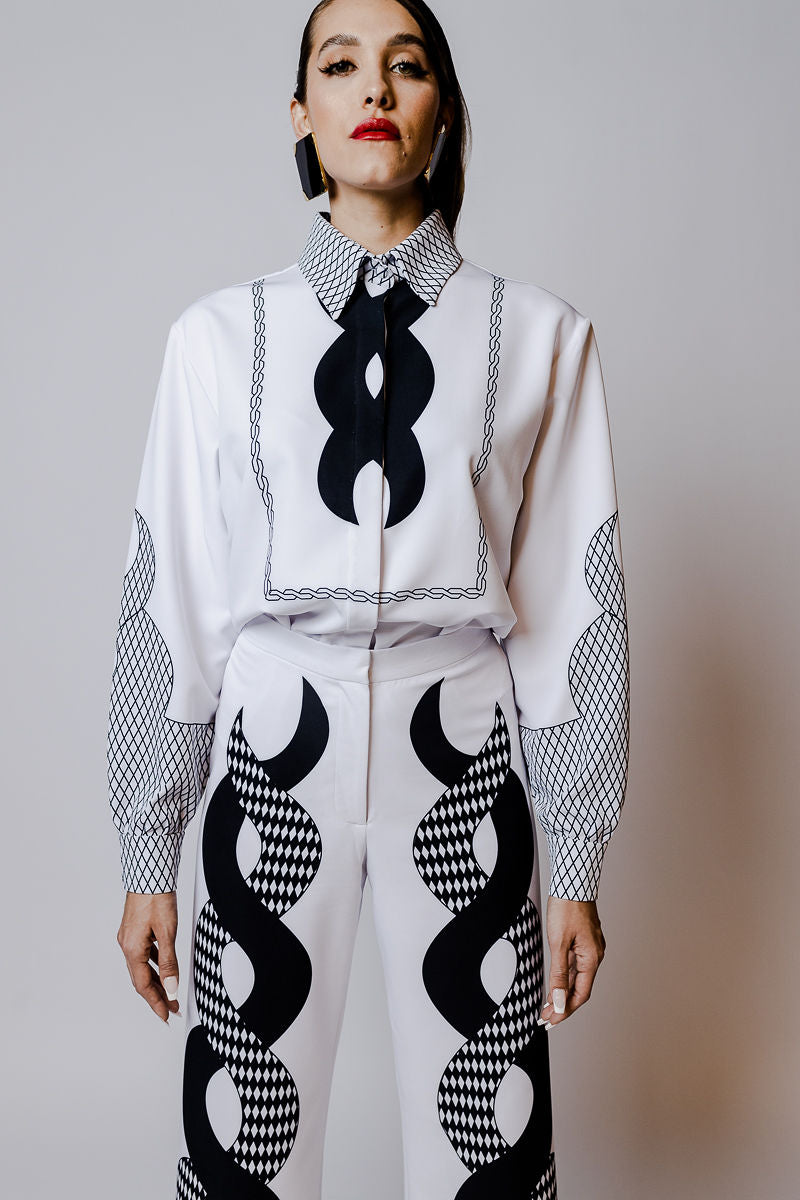 White Snake Tie Print Pajama Shirt - Shantall Lacayo